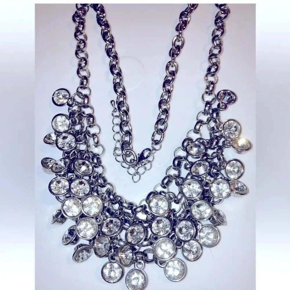 VINTAGE MULTI LAYER BEZEL SET SILVERTONE RHINESTONE BIB NECKLACE/BANGLE SET